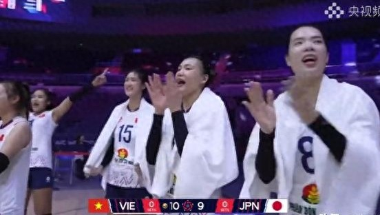 0‑3输球却疯狂庆祝！亚锦赛这一幕，竞技体育的公平何在？
