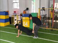 视频学习素质练习、小小推车、热身活动、变速跑-校园智能设备...